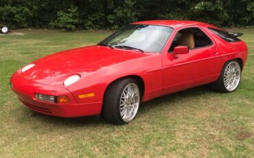 Porsche-928-1988-red-18