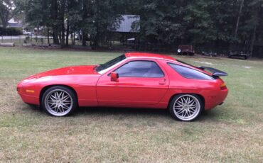 Porsche-928-1988-red-2