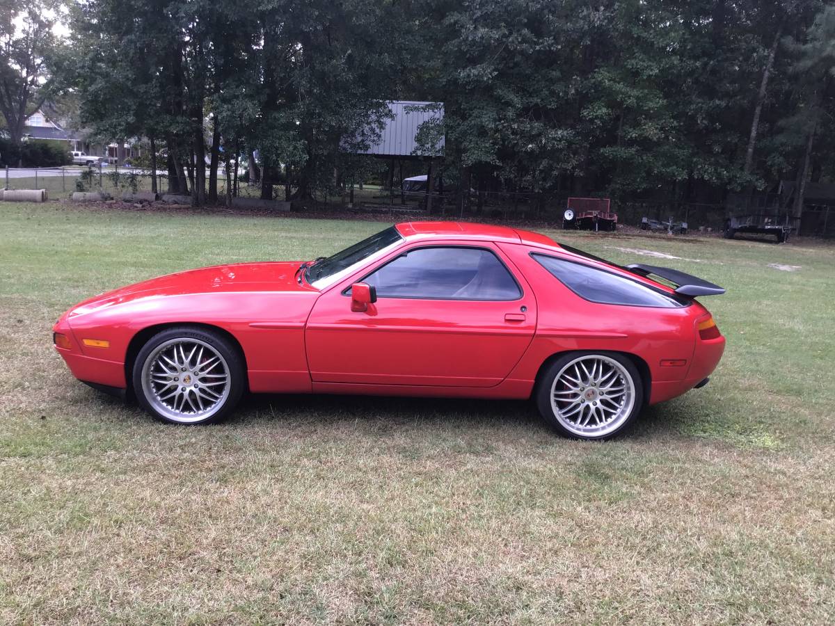 Porsche-928-1988-red-2