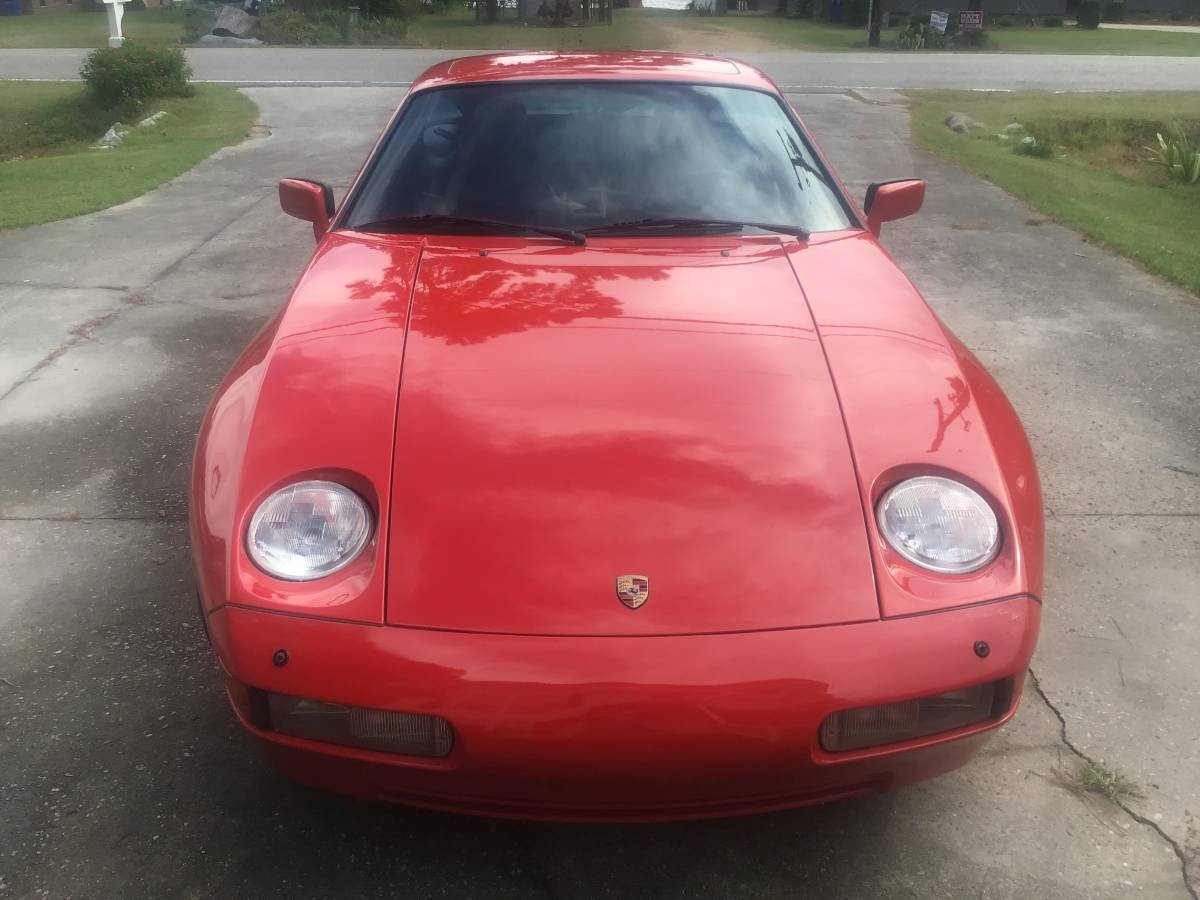 Porsche-928-1988-red-21