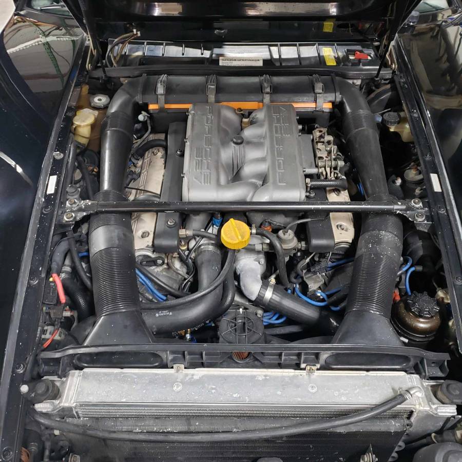 Porsche-928-1989-black-17