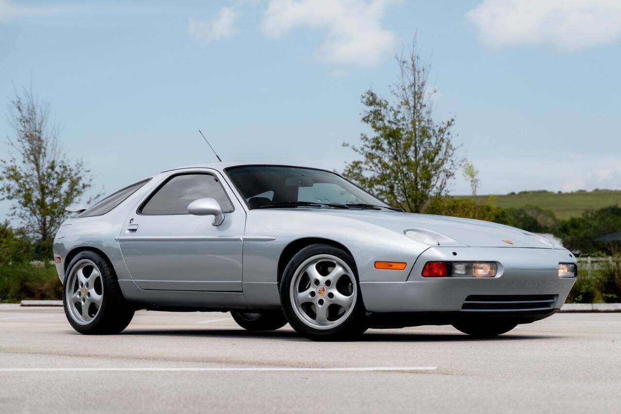 Porsche-928-1994-Hatchback-14