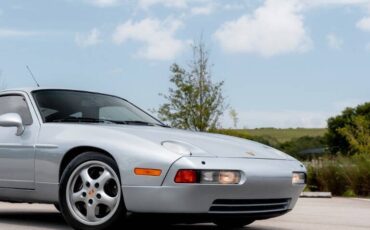 Porsche-928-1994-Hatchback-17