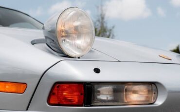 Porsche-928-1994-Hatchback-18