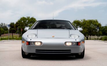 Porsche-928-1994-Hatchback-2