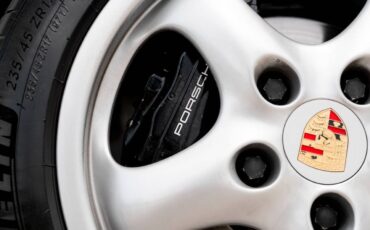 Porsche-928-1994-Hatchback-25