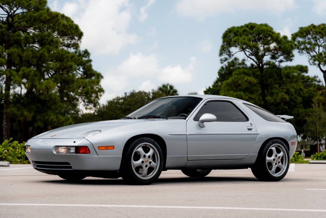 Porsche-928-1994-Hatchback-3