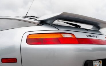 Porsche-928-1994-Hatchback-34