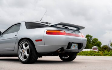 Porsche-928-1994-Hatchback-39