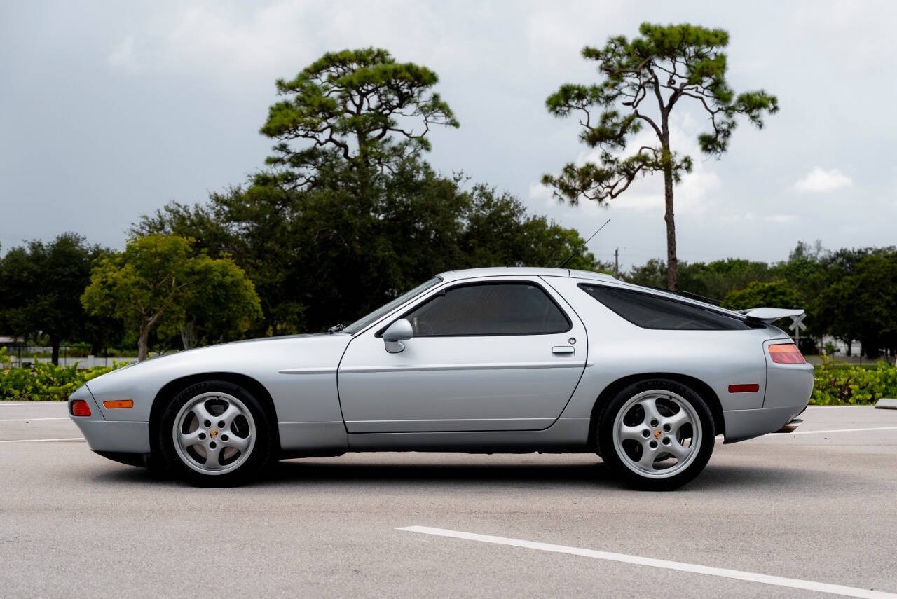 Porsche-928-1994-Hatchback-4