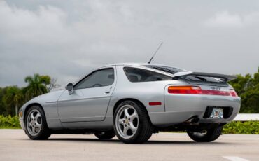 Porsche-928-1994-Hatchback-5