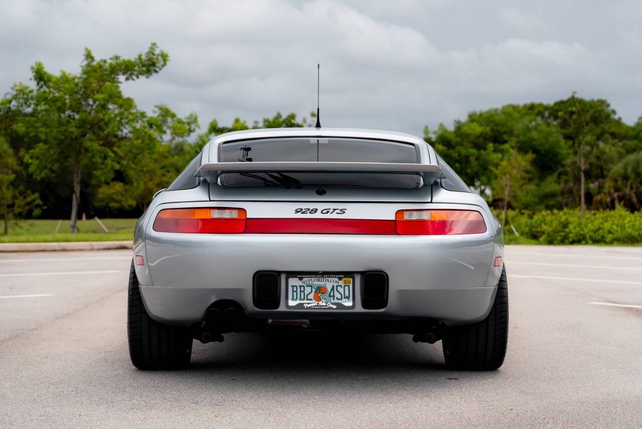 Porsche-928-1994-Hatchback-6