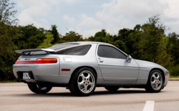 Porsche-928-1994-Hatchback-7