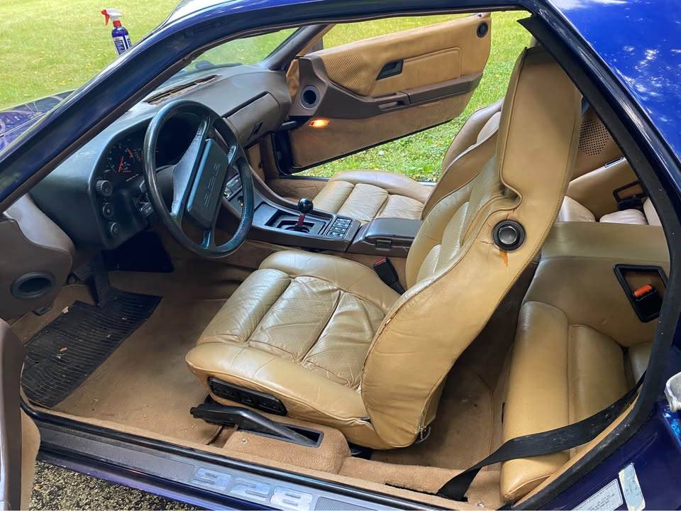 Porsche-928-coupe-1982-blue-2