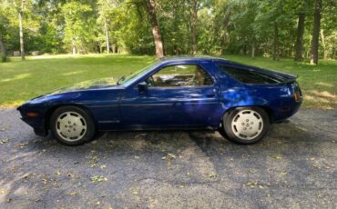 Porsche-928-coupe-1982-blue