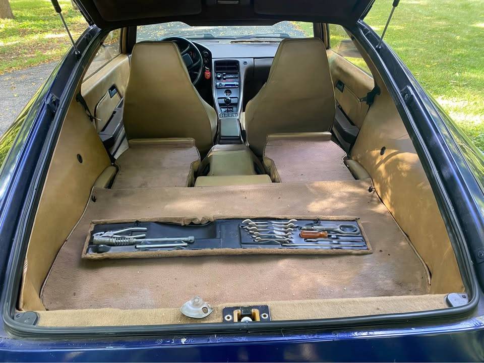 Porsche-928-coupe-1982-blue-4