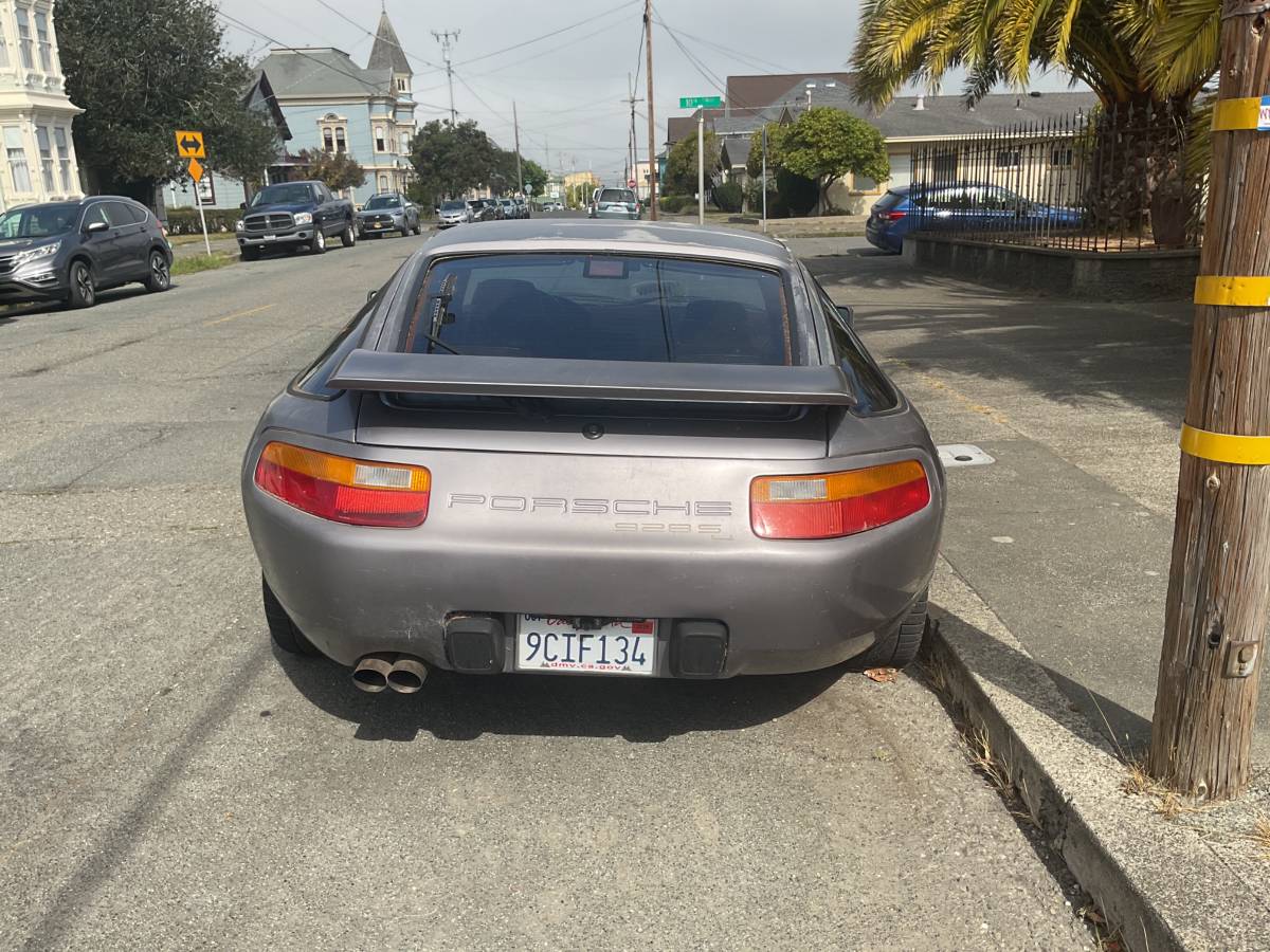 Porsche-928s4-1987-2