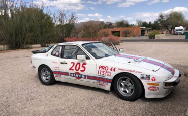 Porsche-944-1984-6