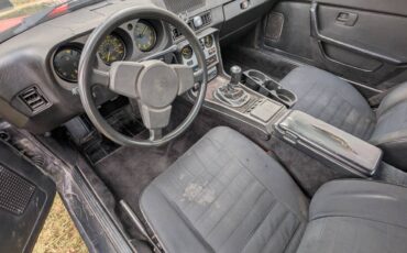 Porsche-944-1984-black-11