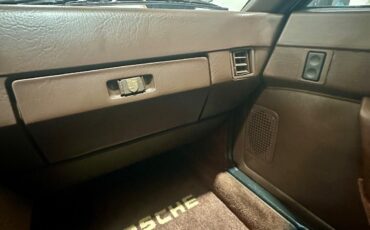 Porsche-944-1985-Coupe-19