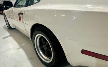 Porsche-944-1985-Coupe-3