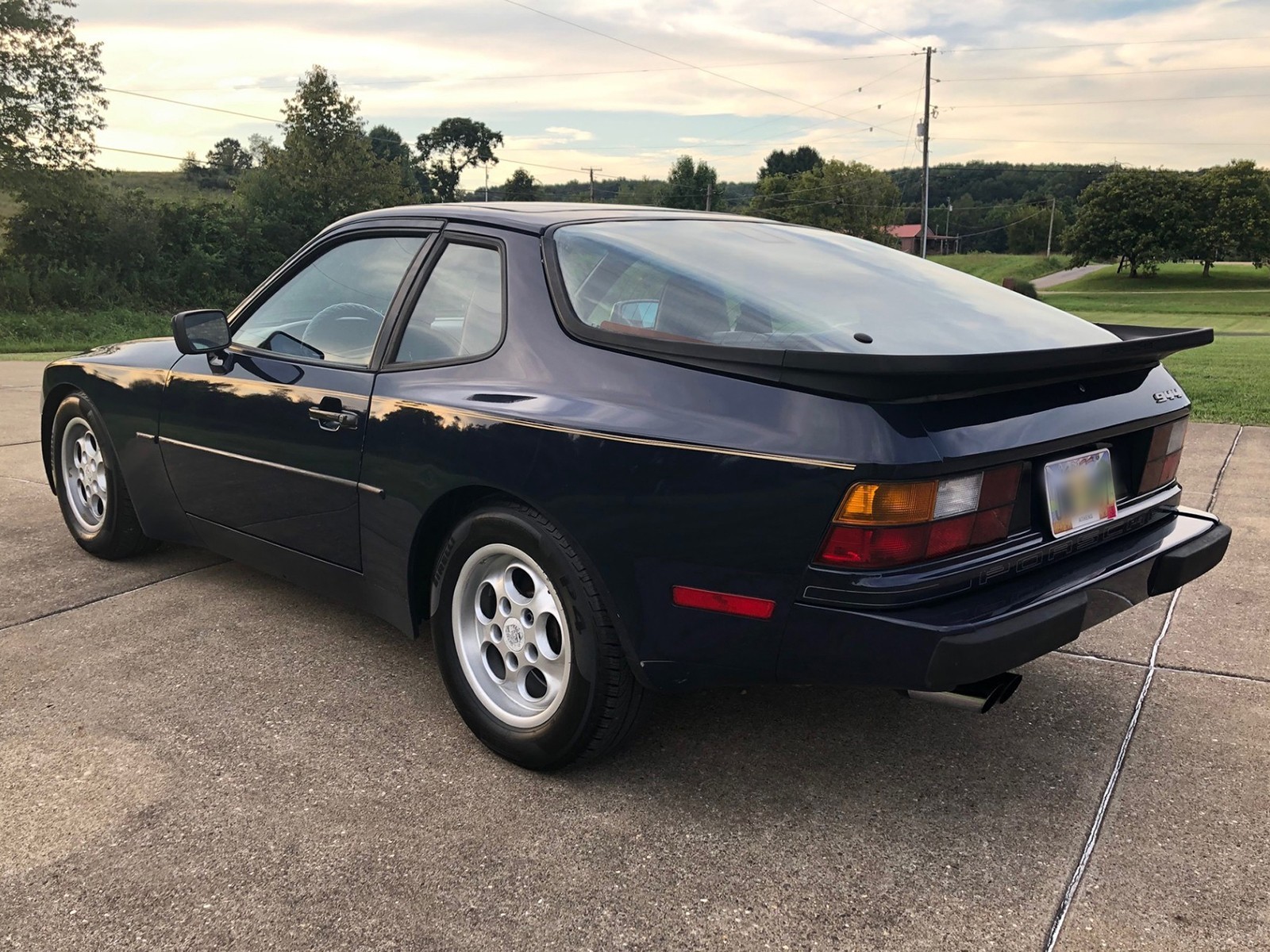 Porsche-944-1986-Coupe-2