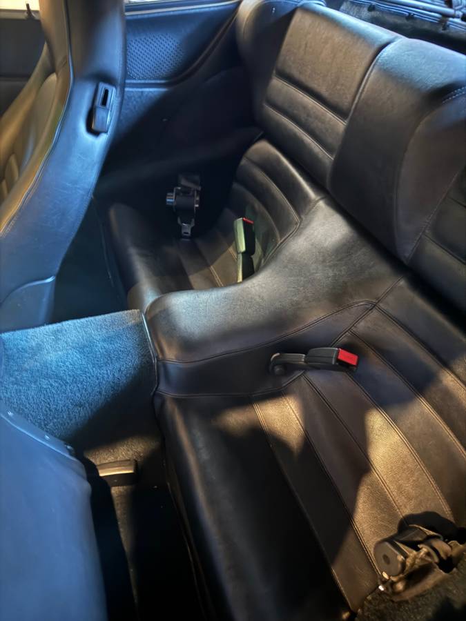 Porsche-944-1987-grey-4