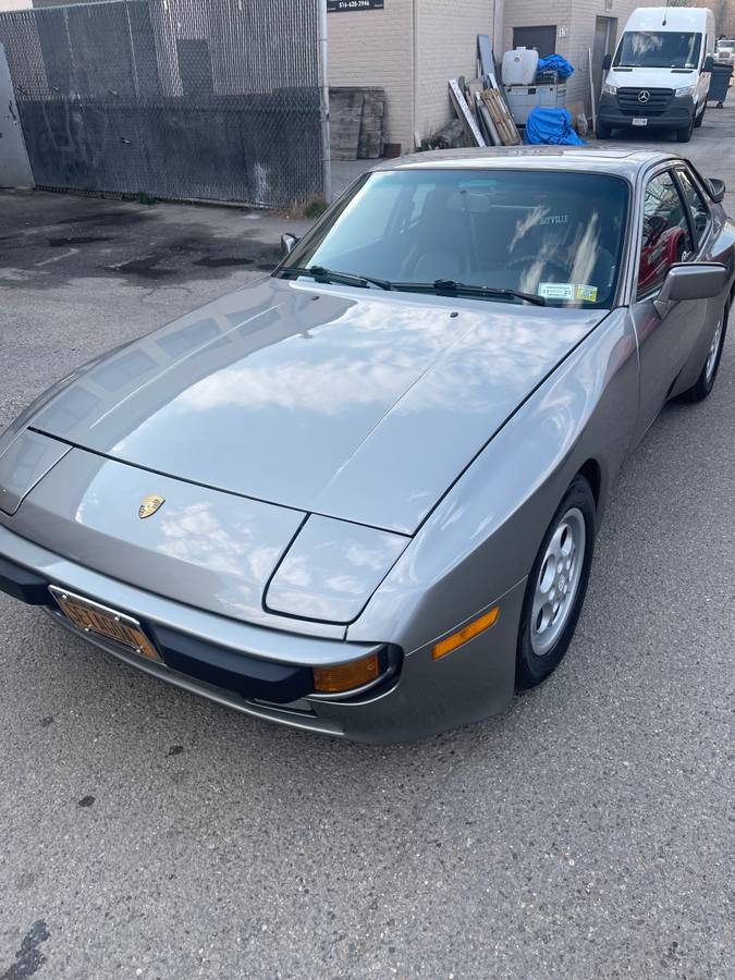 Porsche-944-1987-grey
