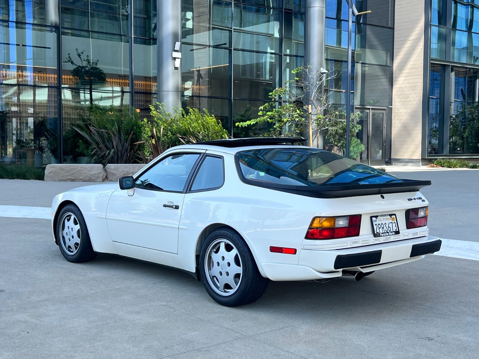 Porsche-944-1989-Coupe-1