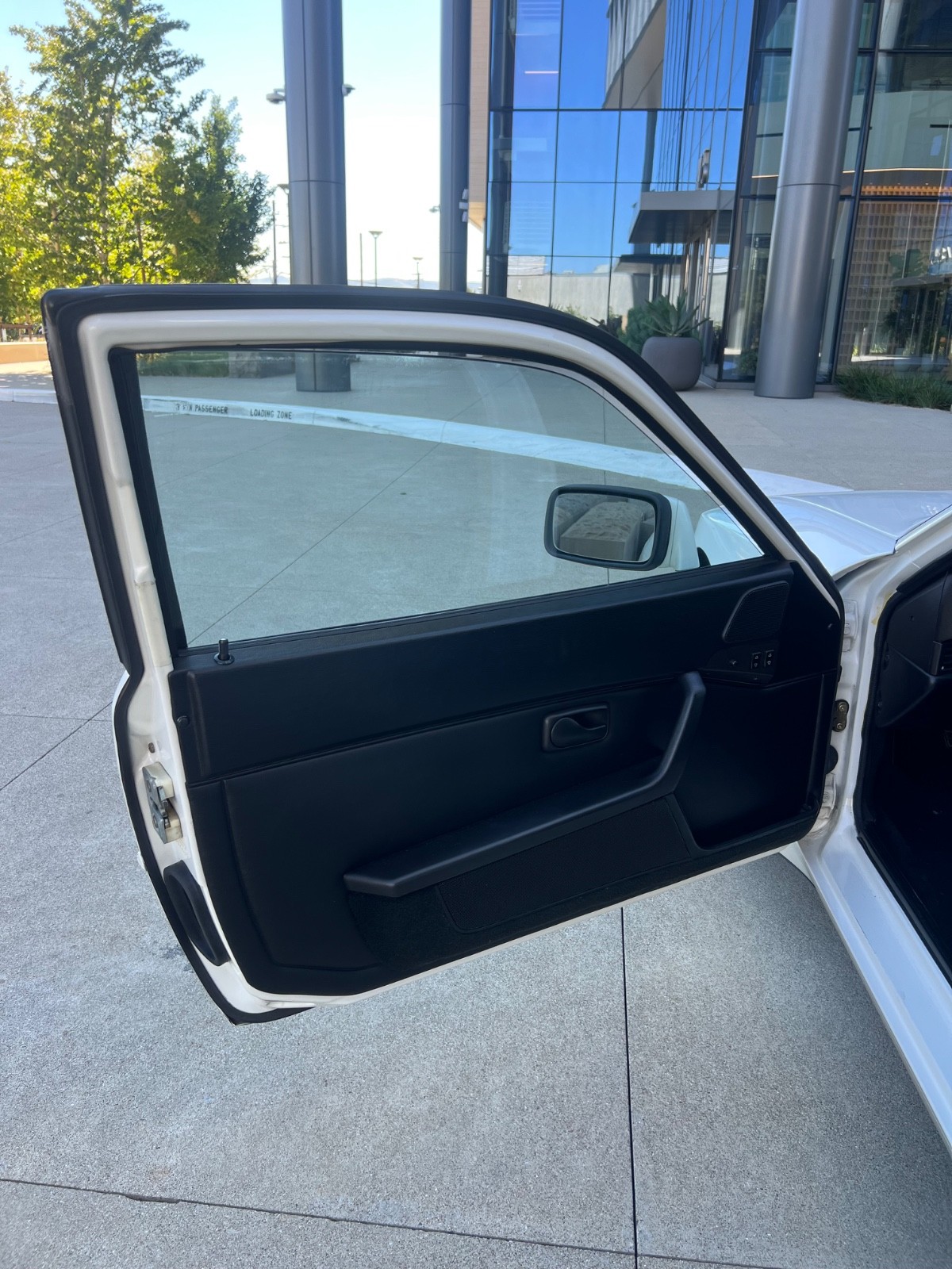 Porsche-944-1989-Coupe-14