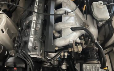 Porsche-944-1989-Coupe-17
