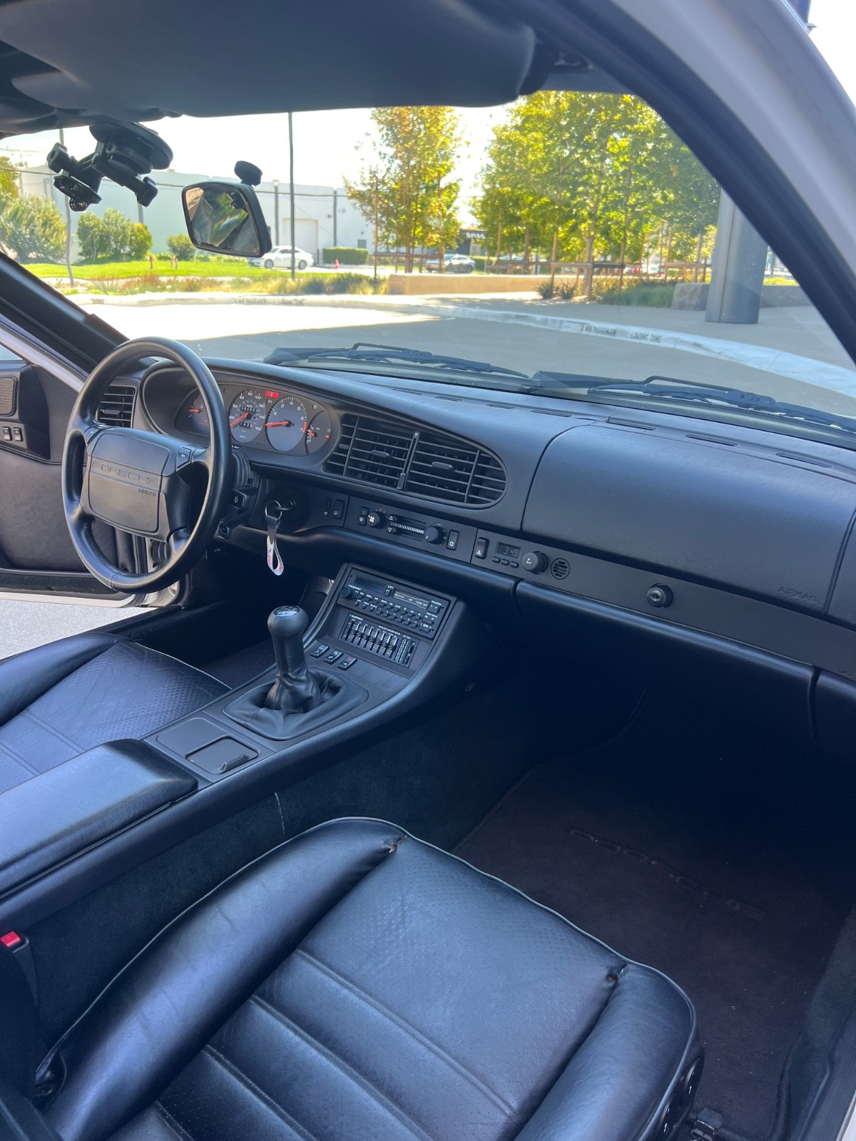 Porsche-944-1989-Coupe-9