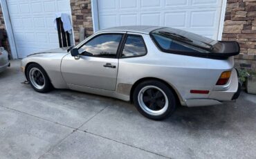 Porsche-951-1986