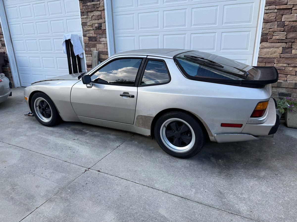 Porsche-951-1986