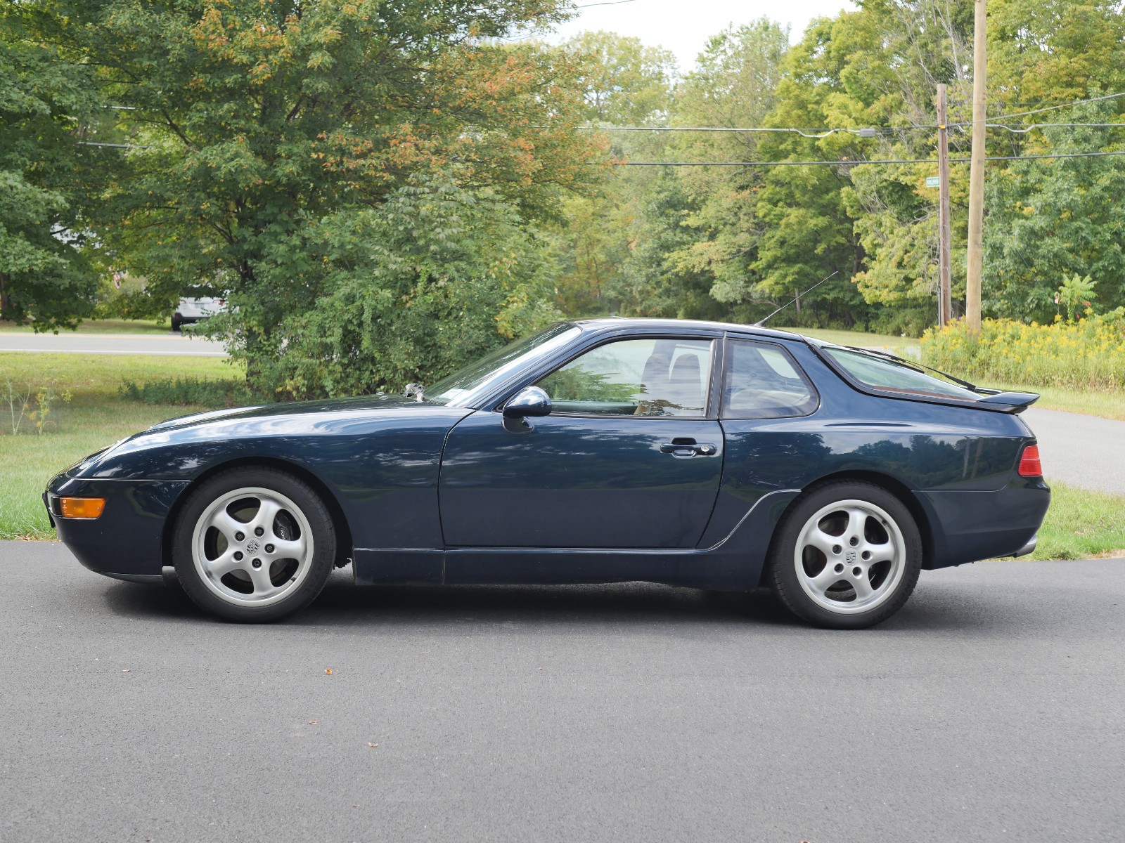 Porsche-968-1993-Coupe-1
