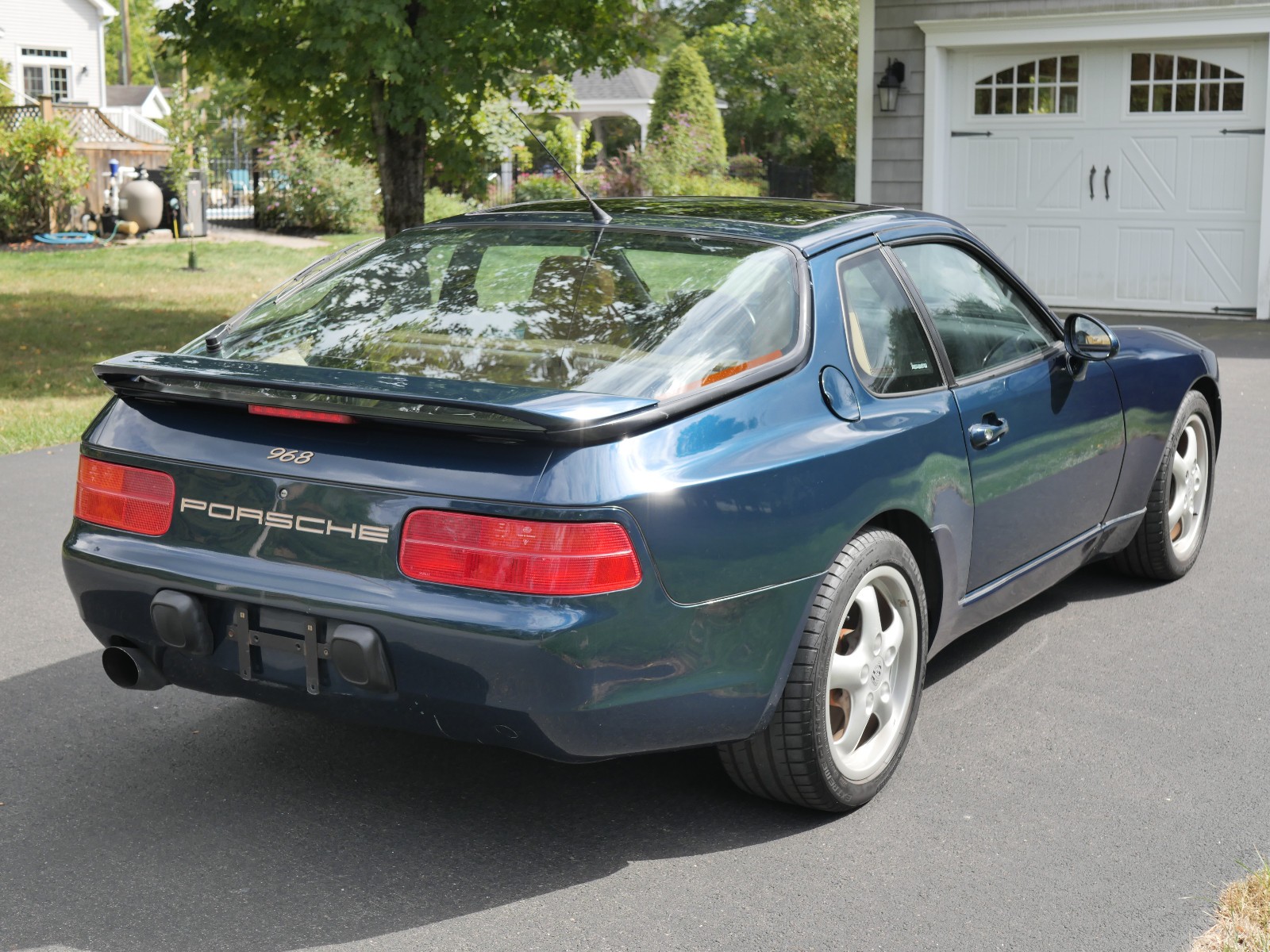 Porsche-968-1993-Coupe-4