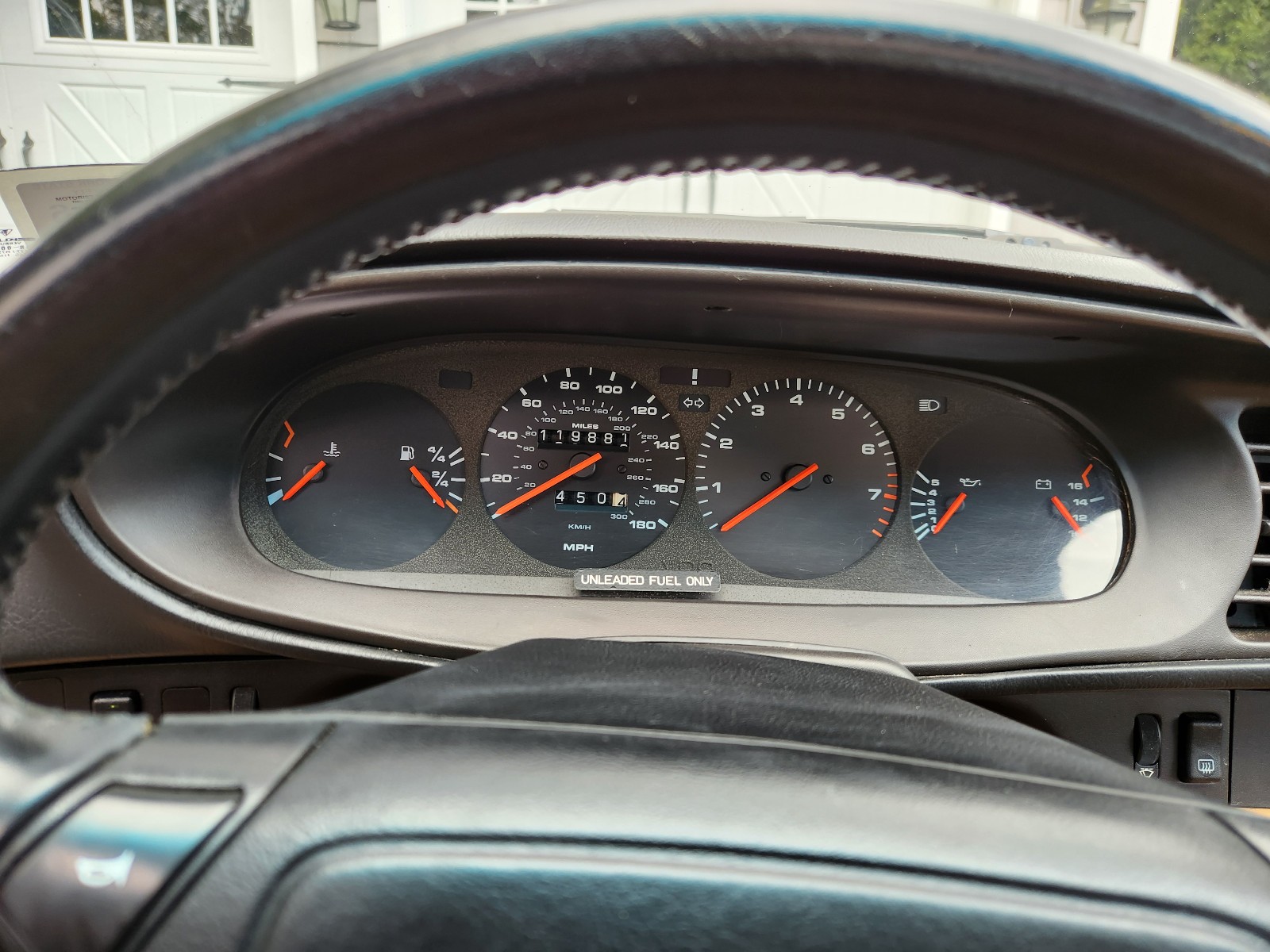 Porsche-968-1993-Coupe-9