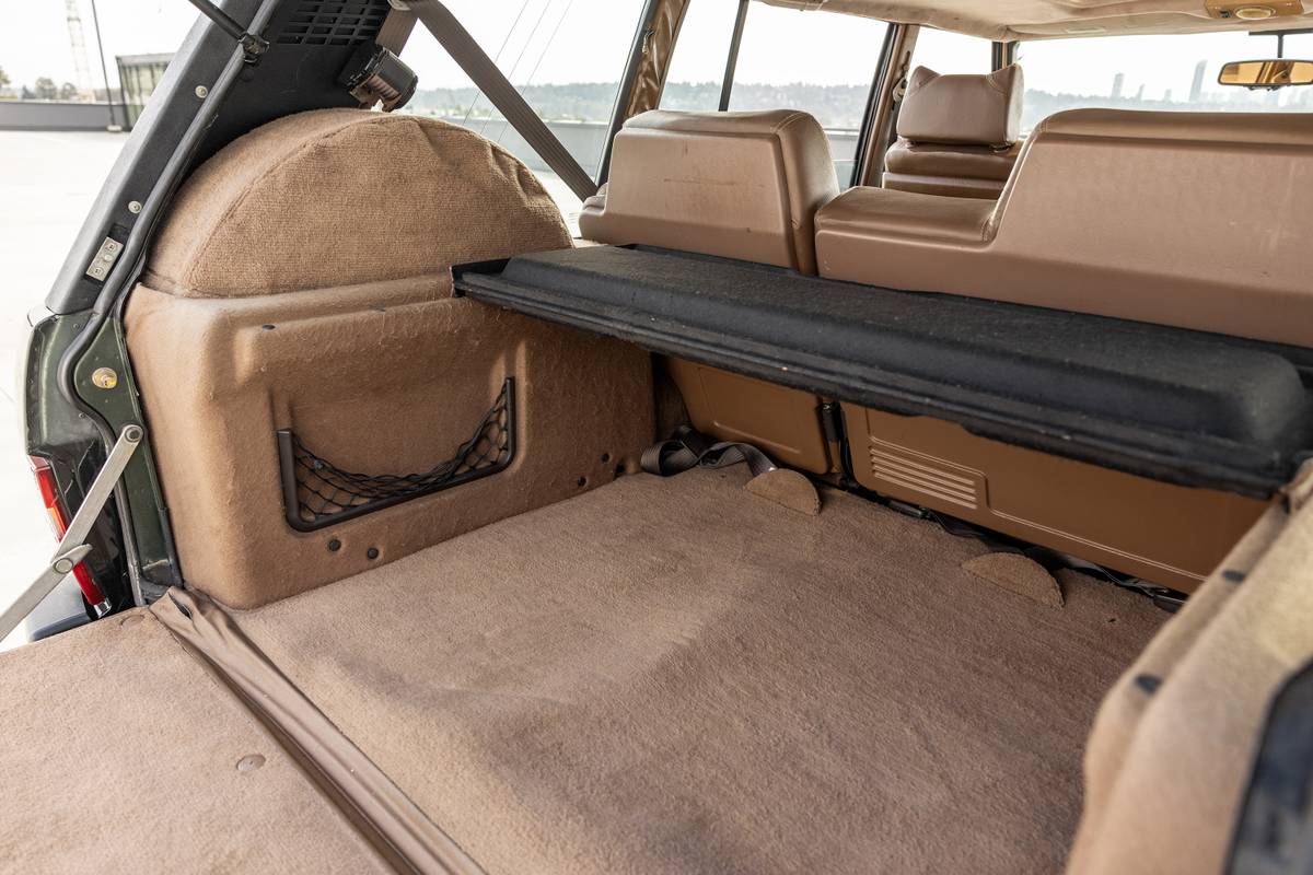 Range-rover-county-lwb-1993-green-17