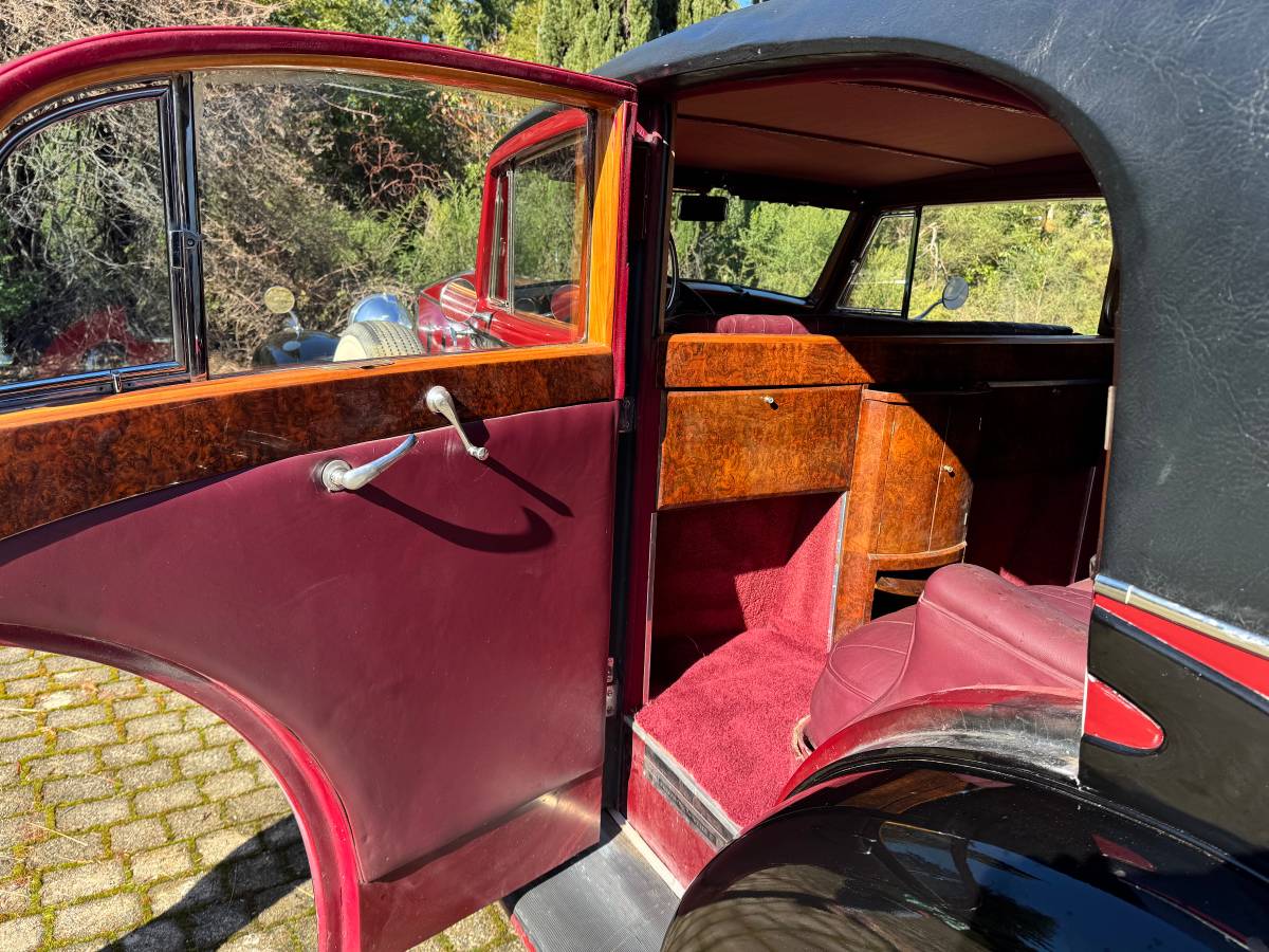Roll-royce-phantom-iii-1937-custom-9