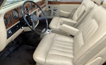 Rolls-Royce-Corniche-1979-convertible-16
