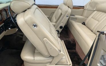 Rolls-Royce-Corniche-1979-convertible-17