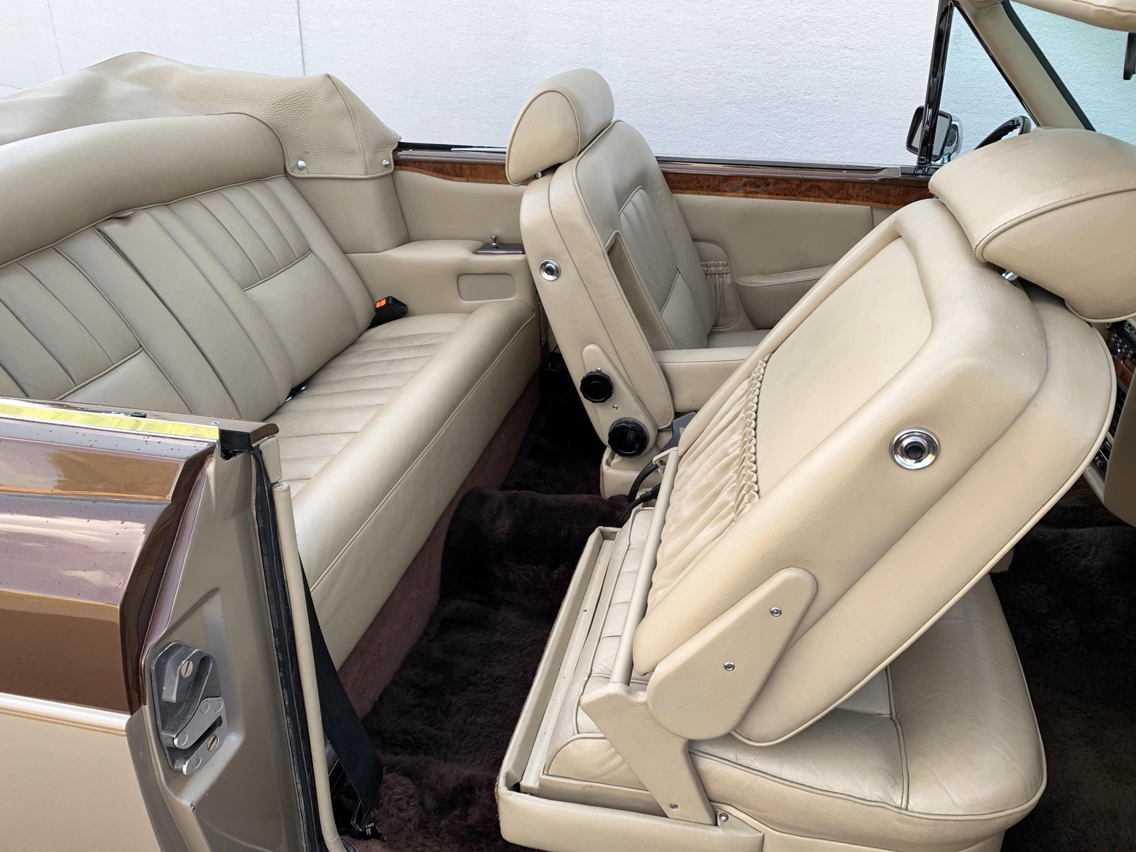 Rolls-Royce-Corniche-1979-convertible-19