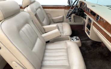 Rolls-Royce-Corniche-1979-convertible-21