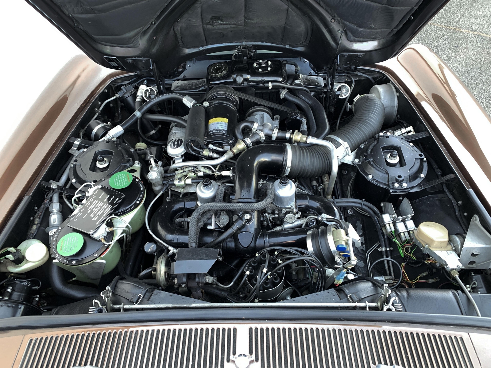 Rolls-Royce-Corniche-1979-convertible-28