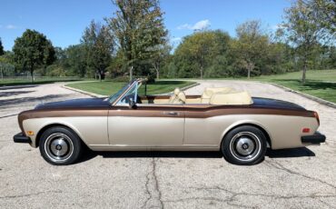 Rolls-Royce-Corniche-1979-convertible-5