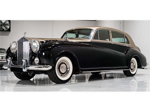 Rolls-Royce-Silver-Cloud-1961-Saloon-10