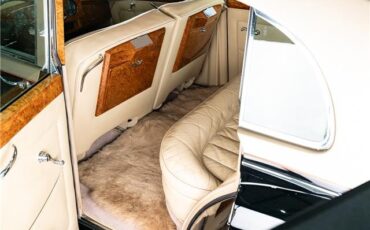 Rolls-Royce-Silver-Cloud-1961-Saloon-18