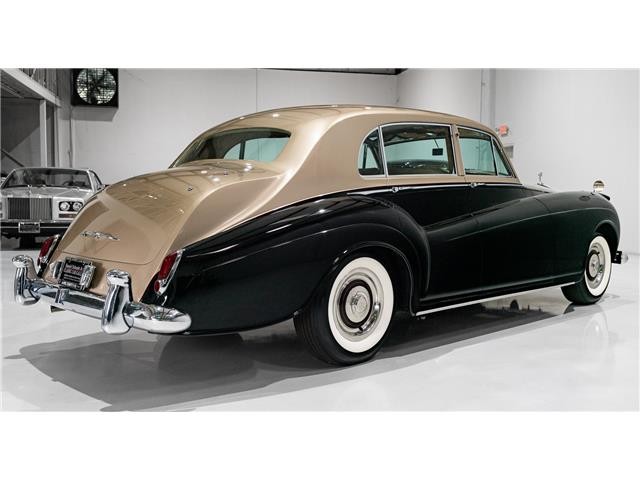 Rolls-Royce-Silver-Cloud-1961-Saloon-5