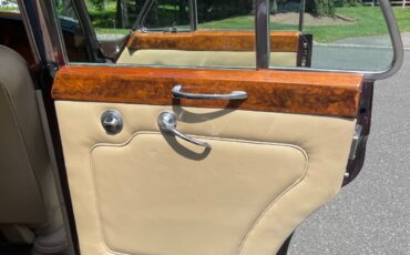 Rolls-Royce-Silver-Cloud-III.-Left-Hand-Drive-1964-Sedan-10