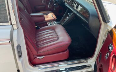 Rolls-Royce-Silver-Shadow-1975-Sedan-15